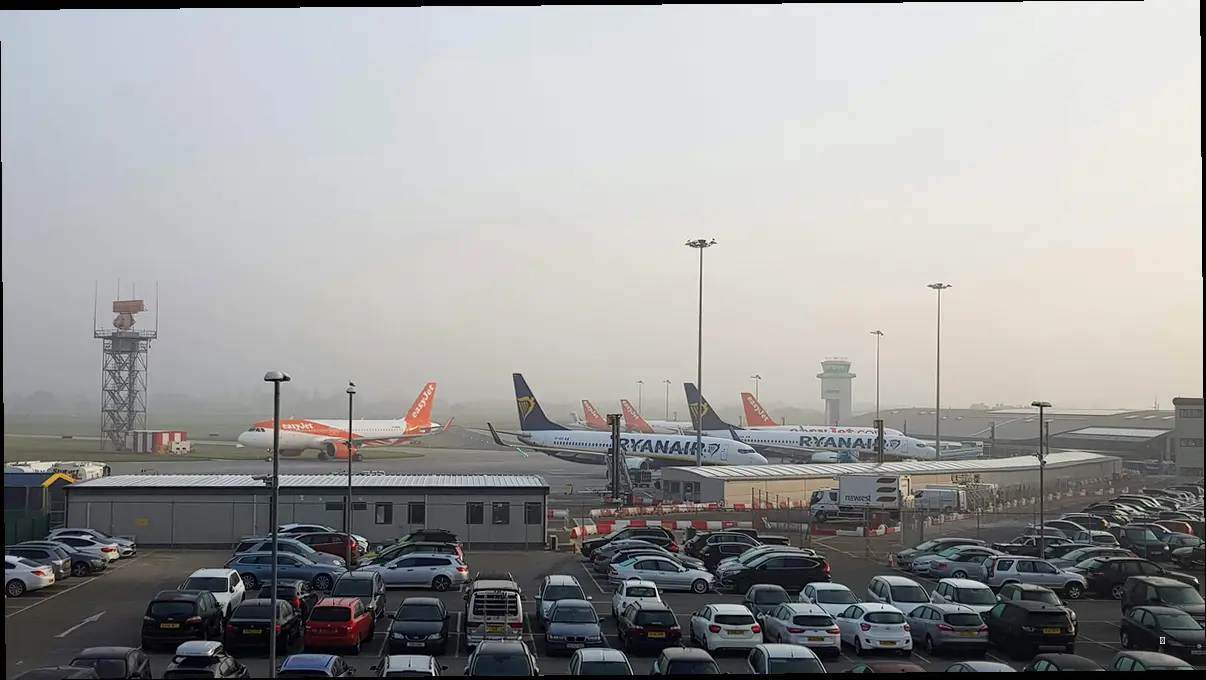 2. 공항 근처 사설 주차장, 저렴이 주차의 숨은 강자! 🏢